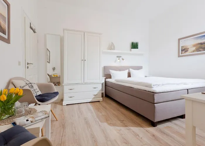 Haus Menno Janssen - Doppelzimmer Отель Нордерней